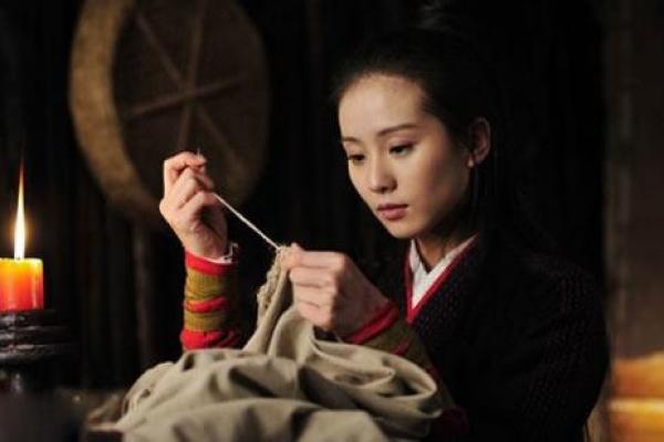 梦见买衣服试衣服