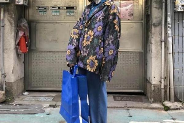 今天五行穿什么颜色衣服2025年4月15日(今天五行穿什么颜色的衣服2021年7月15日)