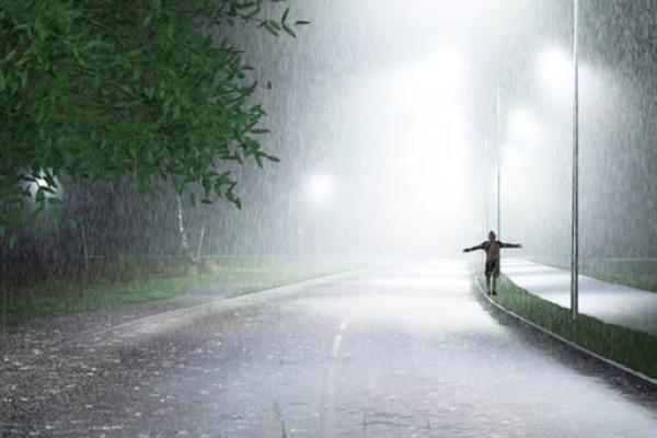 梦见下雨淋湿衣服