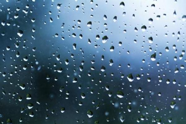 梦到下雨雨水从窗户进来好大