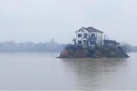 梦见房子在水上建的