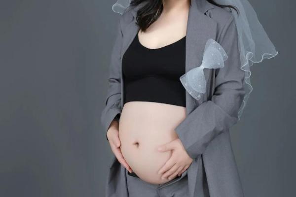 孕妇梦见自己怀了个女儿是什么意思