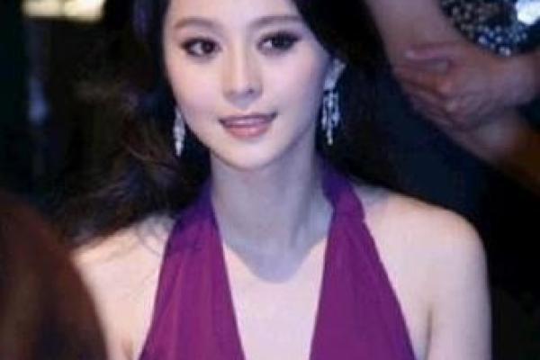 梦见穿错衣服是什么意思