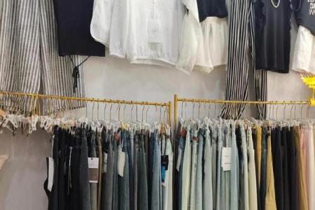 梦见别人卖衣服是什么意思