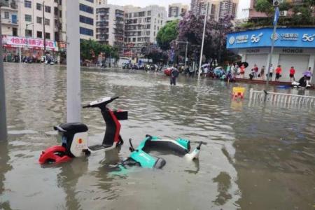 做梦梦到下雨发大水了