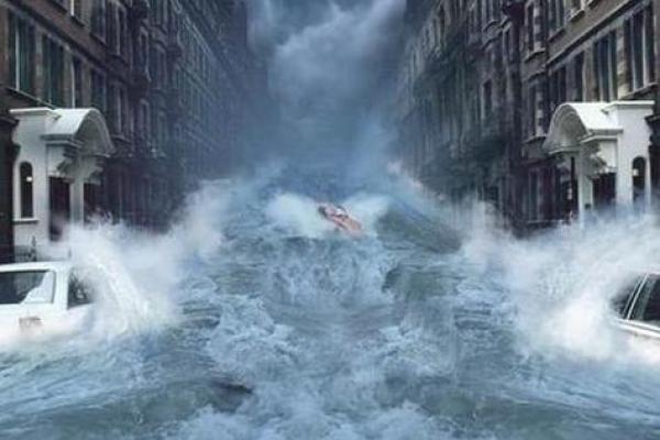 梦见下雨了地上都是水