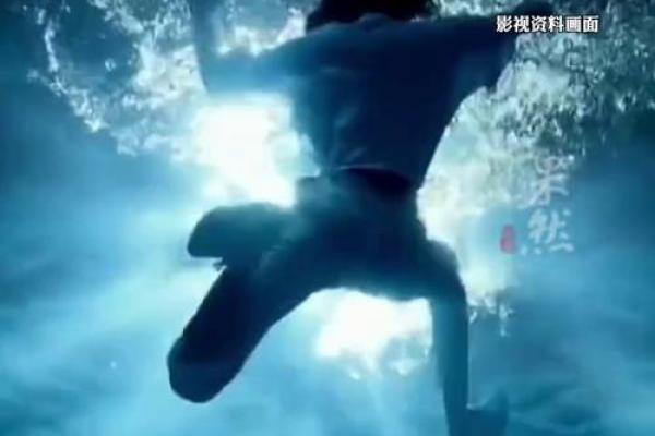 女儿梦见妈妈掉进河里
