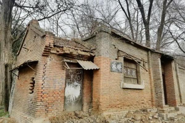 梦见自己曾经住过的房子