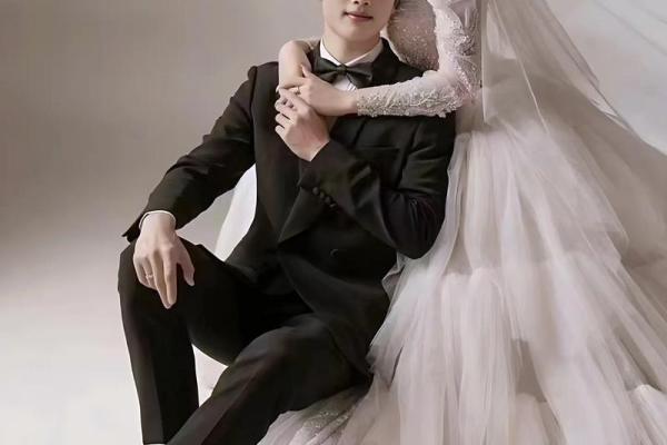 梦见自己跟别人结婚是什么意思