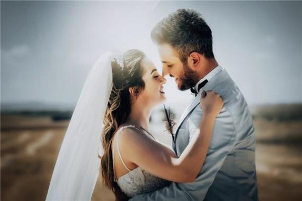 女人梦见朋友结婚什么预兆