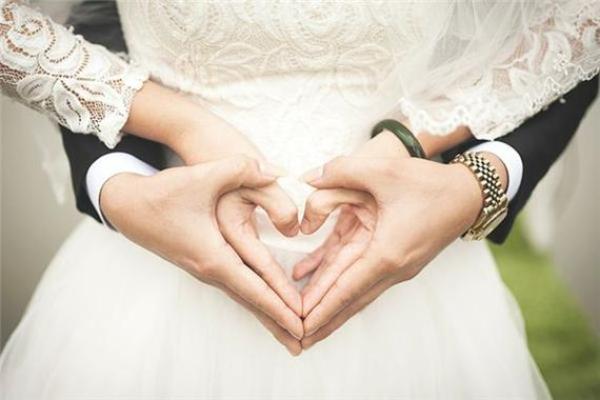 梦见和自己老婆结婚是什么征兆
