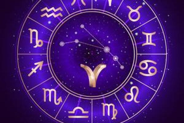 2025年11月生肖鼠白羊座安门吉日:安装门户择日指南 2025年11月生肖鼠白羊座安门吉日:安装门户择日指南