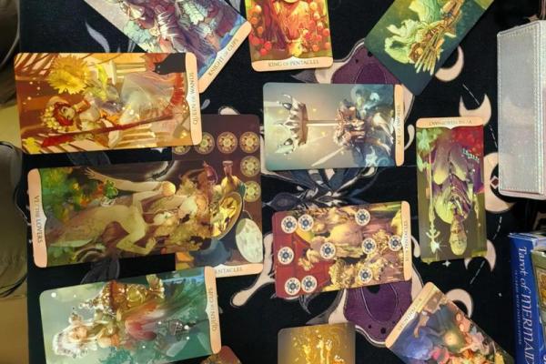 塔罗测试：你的工作会影响感情吗？