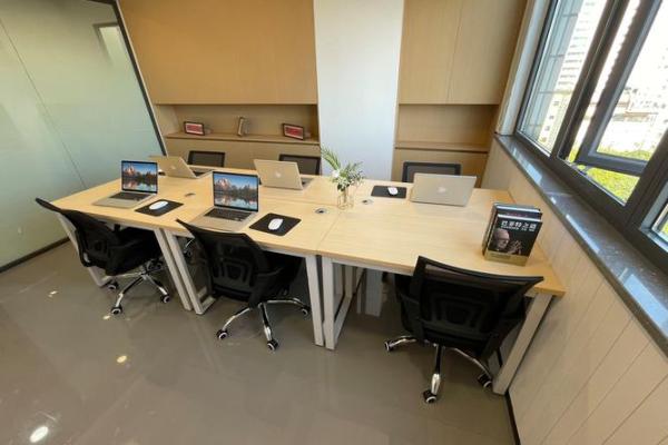 2026年属龙人幸运工位号：办公室位置