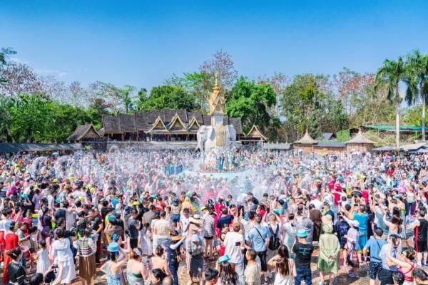 少数民族的节日 傣族泼水节旅游攻略 少数民族的节日 傣族泼水节旅游攻略