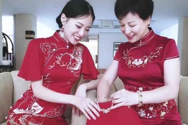 谜语完美分赏析:2025年11月19日是否适合结婚?黄道吉日查询及婚礼筹备建议 谜语完美分赏析:2025年11月19日是否适合结婚?黄道吉日查询及婚礼筹备建议